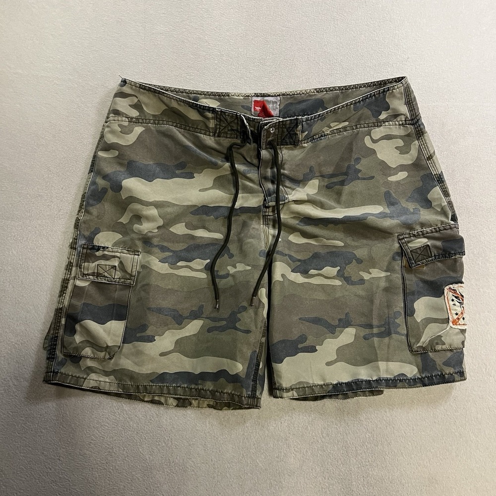 Mossimo Camo Board Shorts Swim Trunks Men's Size 38 Green Cargo Unlined Y2K